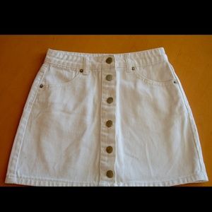Forever 21 white denim button front skirt